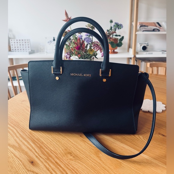 Black Handbag with Gold Accents - Picture 1 of 4